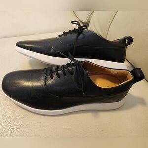 Size 9 Men's Express  Black Leather Shoes Sneakers Oxford